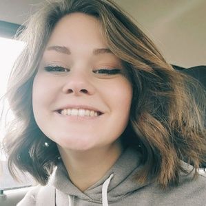 Meet your Posher, Lydia